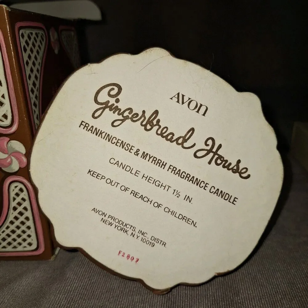 Avon Candy Cane & Holly 2 Bayberry Fragrance Taper Candles & Gingerbread House